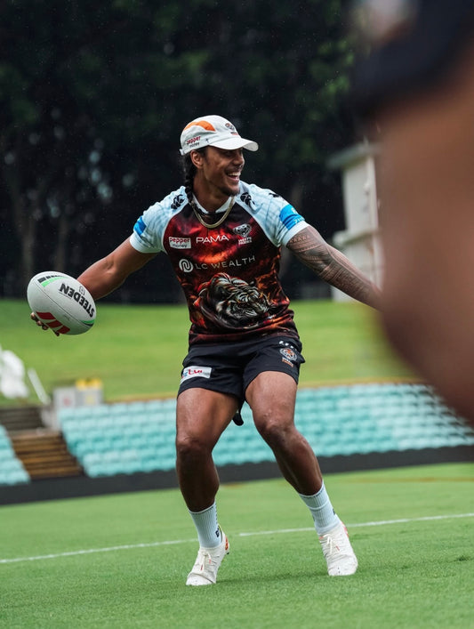 White Redesigned 'G2G' Grip Socks