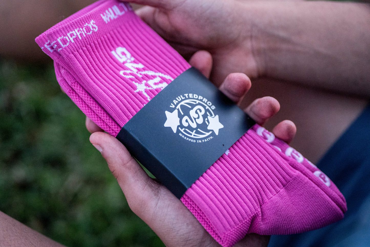 Psalm 37:5 Grip Socks - Berry Pink