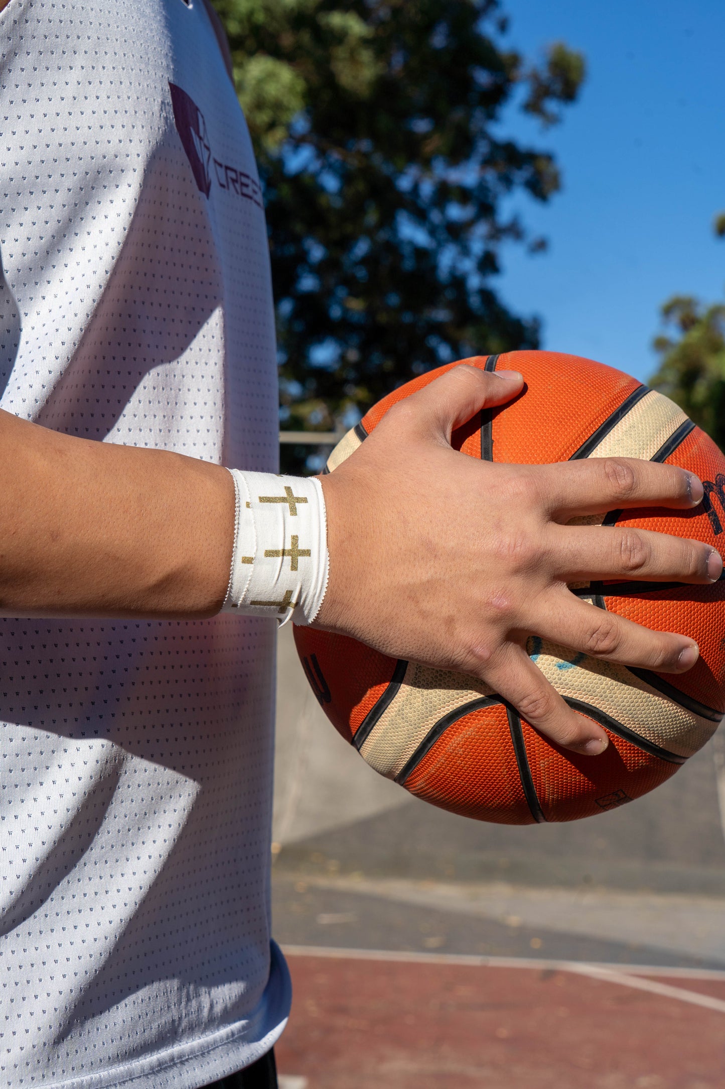 Vaulted Pros Cross Sports Tape - GOLD